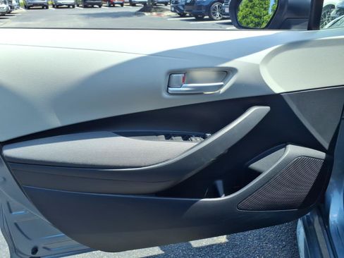 Used 2021 Toyota Corolla LE w/ Carpet Mat Package (TMS) FWD image 11