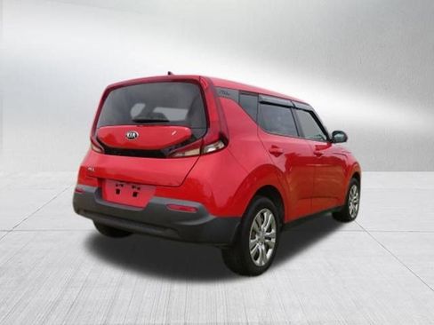 Used 2021 Kia Soul LX FWD image 3