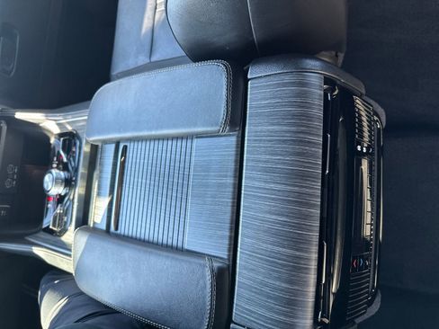 Used 2023 Jeep Wagoneer L Series III w/ Preferred Equipment Group image 24