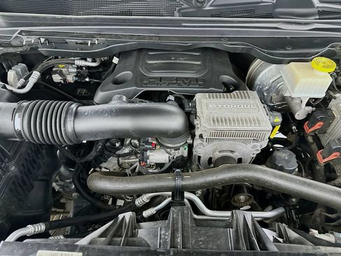 Used 2022 RAM 1500 Big Horn AWD/4WD image 32