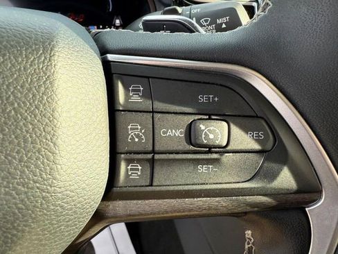 Certified 2023 Jeep Grand Cherokee 4xe image 22