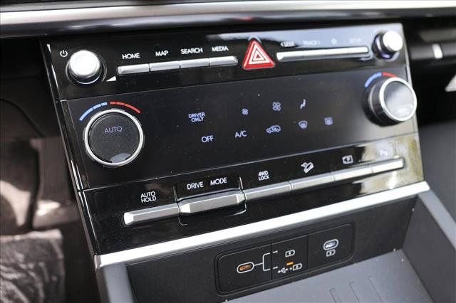 Used 2026 Hyundai Santa Fe SE AWD/4WD image 19