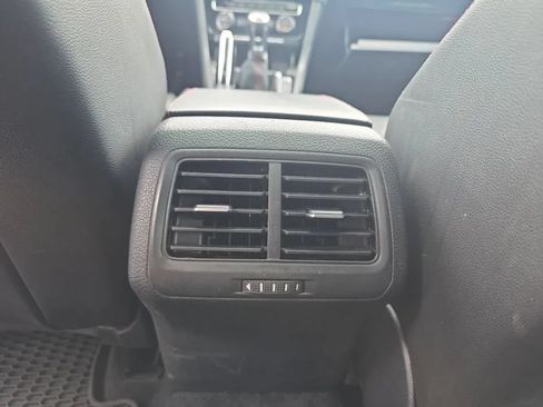 Used 2019 Volkswagen GTI Autobahn FWD image 38