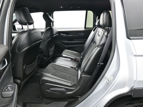 Used 2023 Jeep Grand Cherokee L Laredo RWD image 30