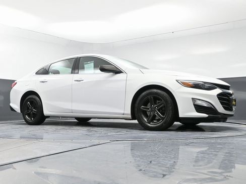 Used 2019 Chevrolet Malibu LS image 44