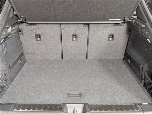 New 2026 Porsche Macan Electric image 22