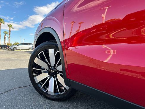 New 2025 Mitsubishi Outlander SE image 16