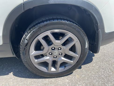 Used 2023 Honda Passport EX-L image 10