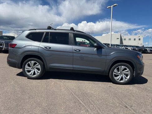 Used 2022 Volkswagen Atlas SE image 6