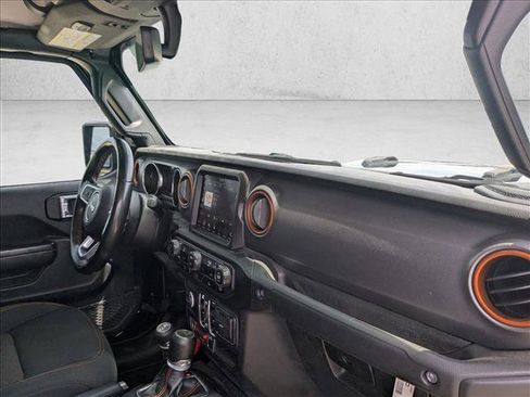 Used 2022 Jeep Gladiator Mojave w/ LED Lighting Group AWD/4WD image 19