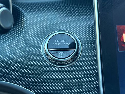 Used 2023 Mercedes-Benz C 300 Sedan image 28