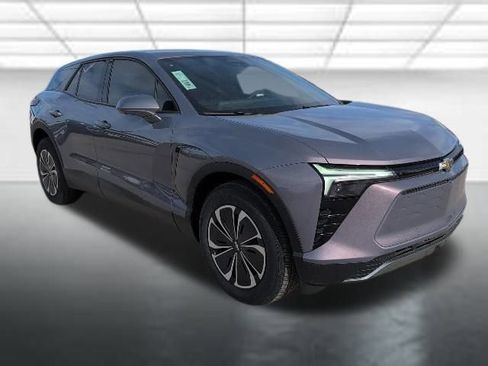New 2025 Chevrolet Blazer EV LT AWD/4WD image 1