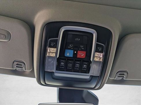 Used 2025 RAM 1500 Laramie w/ Laramie Southwest Edition image 15