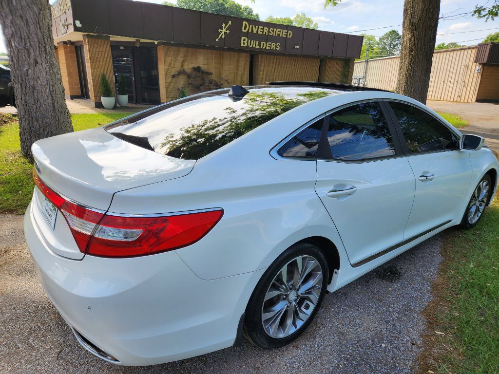 Used 2013 Hyundai Azera w/ Technology Pkg FWD image 4