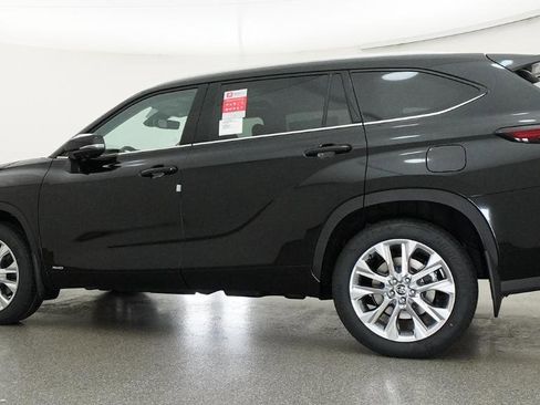 New 2026 Toyota Highlander Limited AWD/4WD image 23