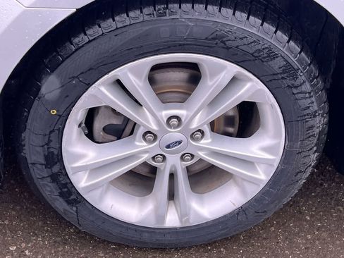 Used 2013 Ford Taurus SEL AWD/4WD image 10