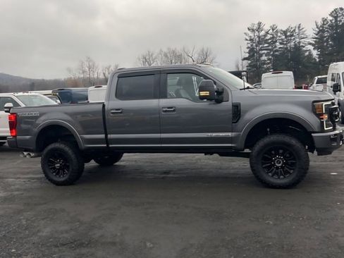 Used 2022 Ford F350 Lariat w/ Tremor Off-Road Package image 2
