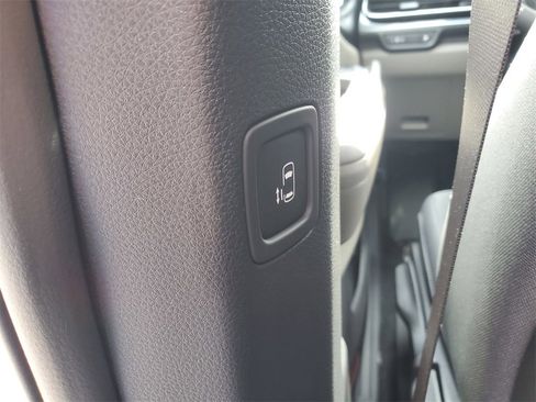 New 2026 Kia Carnival LX image 30