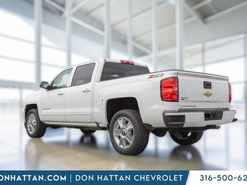 Used 2018 Chevrolet Silverado 1500 LT w/ All Star Edition image 20