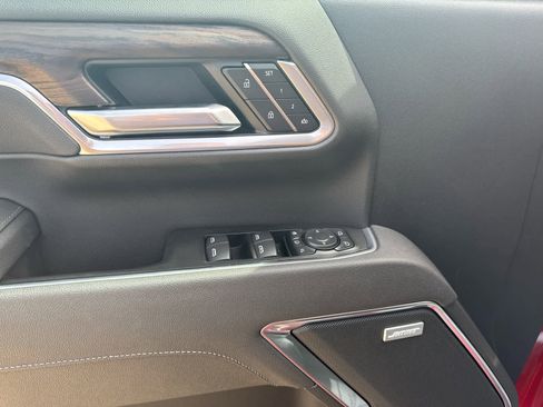 New 2026 GMC Sierra 2500 SLT w/ SLT Premium Package AWD/4WD image 15