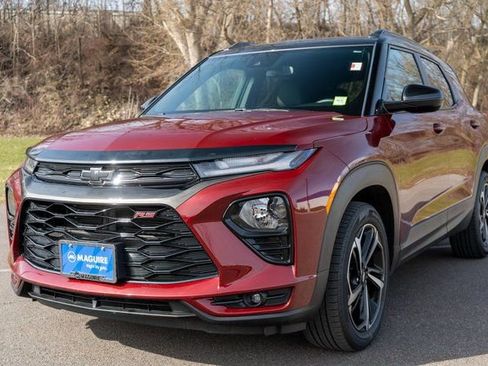 Used 2023 Chevrolet TrailBlazer RS image 2