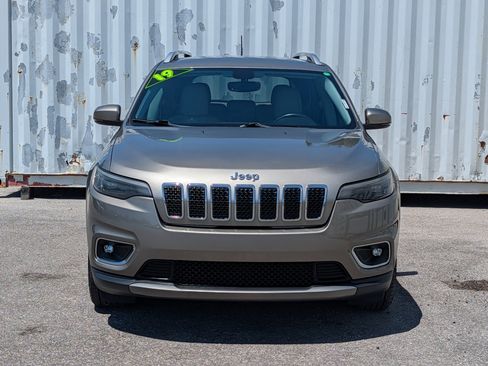 Used 2019 Jeep Cherokee Limited w/ Luxury Group image 8