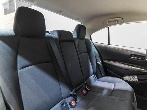 Used 2025 Toyota Corolla LE FWD image 30