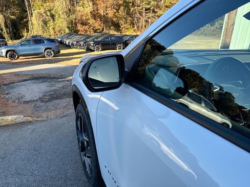 New 2026 Chevrolet Traverse High Country image 11