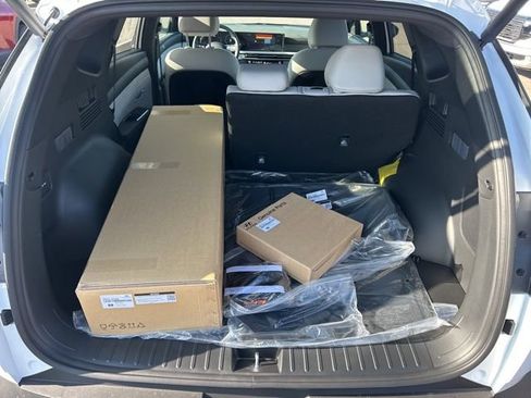 New 2026 Hyundai Tucson Limited image 33