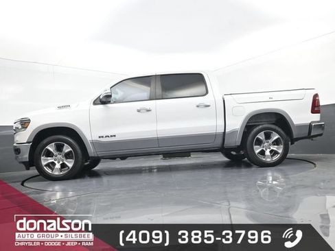Used 2019 RAM 1500 Laramie AWD/4WD image 14