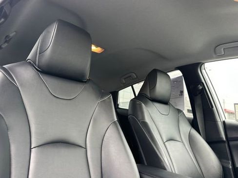 Used 2021 Toyota Prius Prime XLE image 23