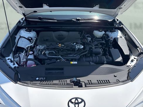 Used 2026 Toyota Camry Hybrid FWD image 29