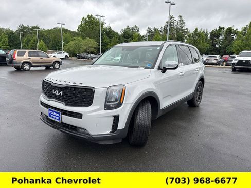 Used 2022 Kia Telluride SX w/ Nightfall Edition Package AWD/4WD image 3