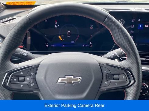 Certified 2024 Chevrolet Trax RS w/ Sunroof Package FWD image 8