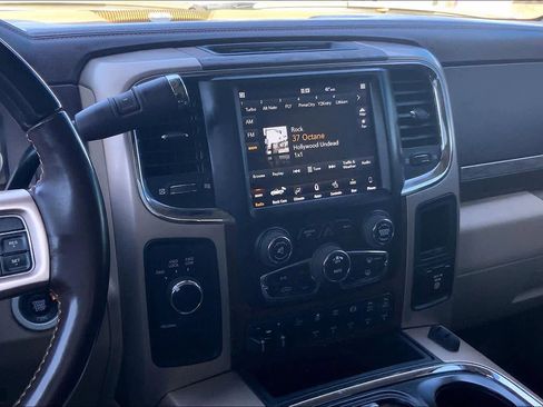 Used 2018 RAM 2500 Longhorn image 7