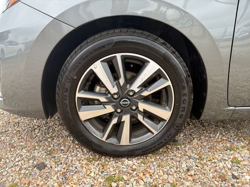 Used 2025 Nissan Versa SV FWD image 23