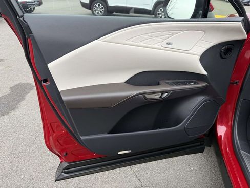 Used 2025 Lexus RX 450h Luxury w/ Convenience Package image 13