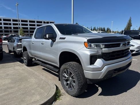 Used 2022 Chevrolet Silverado 1500 RST image 2