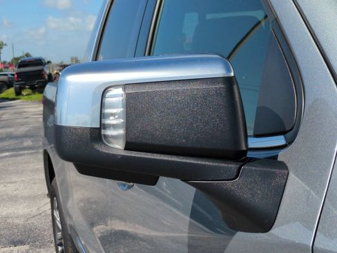 Used 2025 Chevrolet Silverado 1500 High Country RWD image 12