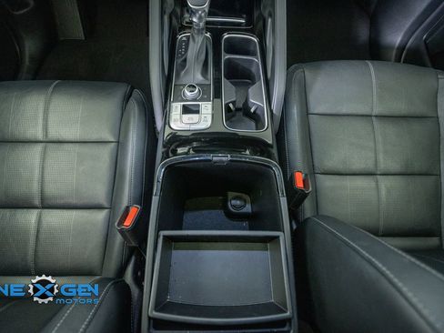 Used 2022 Kia Telluride SX w/ Nightfall Edition Package AWD/4WD image 32