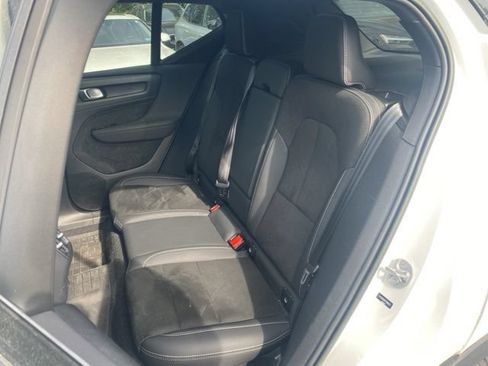Used 2023 Volvo XC40 Recharge Ultimate w/ Protection Package Premier AWD/4WD image 21