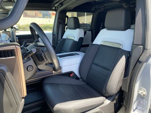 Used 2024 GMC Hummer EV 2X w/ Extreme Off-Road Package AWD/4WD image 20