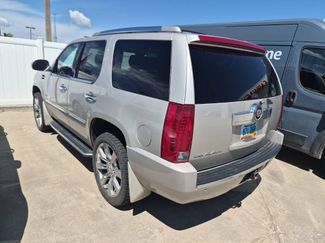 Used 2007 Cadillac Escalade AWD video 3