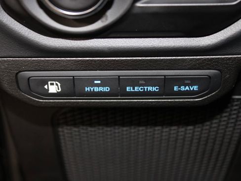 Used 2025 Jeep Wrangler Sahara 4xe image 43