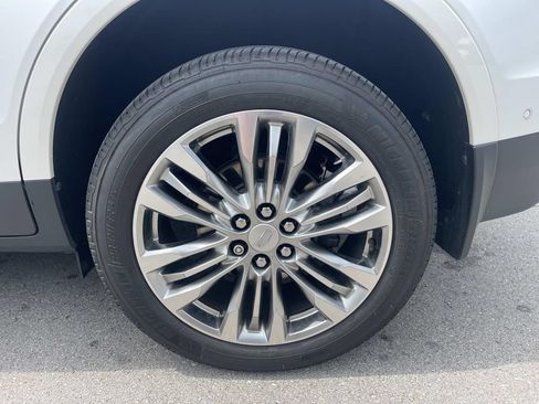 Used 2019 Cadillac XT5 Premium Luxury w/ Driver Assist Package FWD image 11