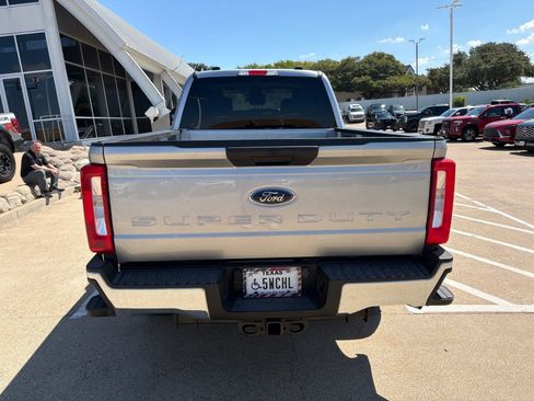 Used 2024 Ford F250 XLT w/ FX4 Off-Road Package AWD/4WD image 4
