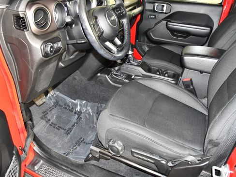 Used 2020 Jeep Wrangler Sport AWD/4WD image 26