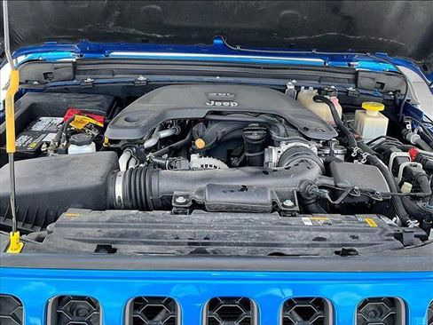 Used 2021 Jeep Gladiator Rubicon AWD/4WD image 11
