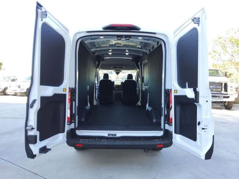 New 2026 Ford Transit 250 148 Medium Roof w/ Load Area Protection Package RWD image 16