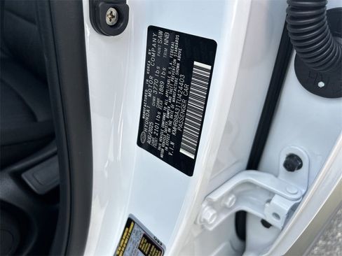 New 2026 Hyundai Venue SE image 30